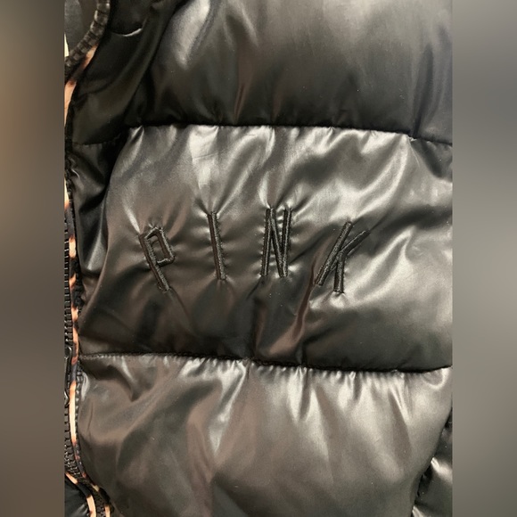 Victoria Secret PINK 🌟❄️Small black puffer VEST by VS Pink!❄️ - Picture 4 of 8